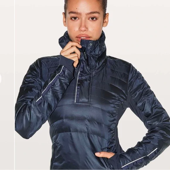 Lululemon Down for a Run pullover II, inkwell size 8 - Picture 3 of 8